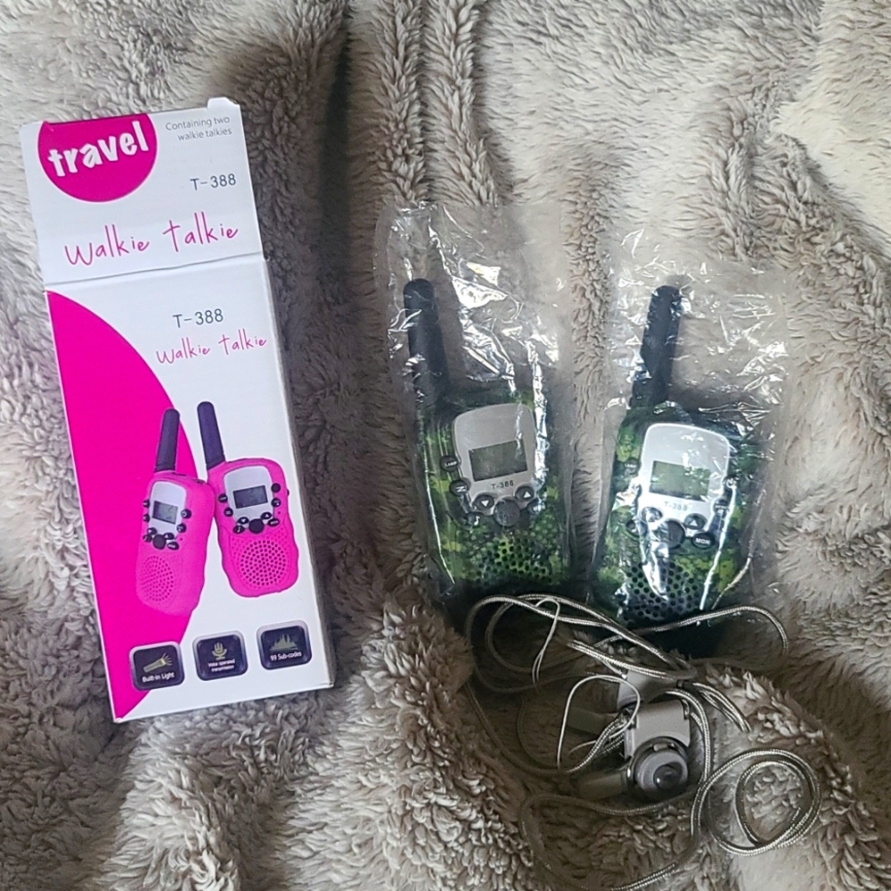 Travel walkie talkies NWOT - Picture 1 of 2